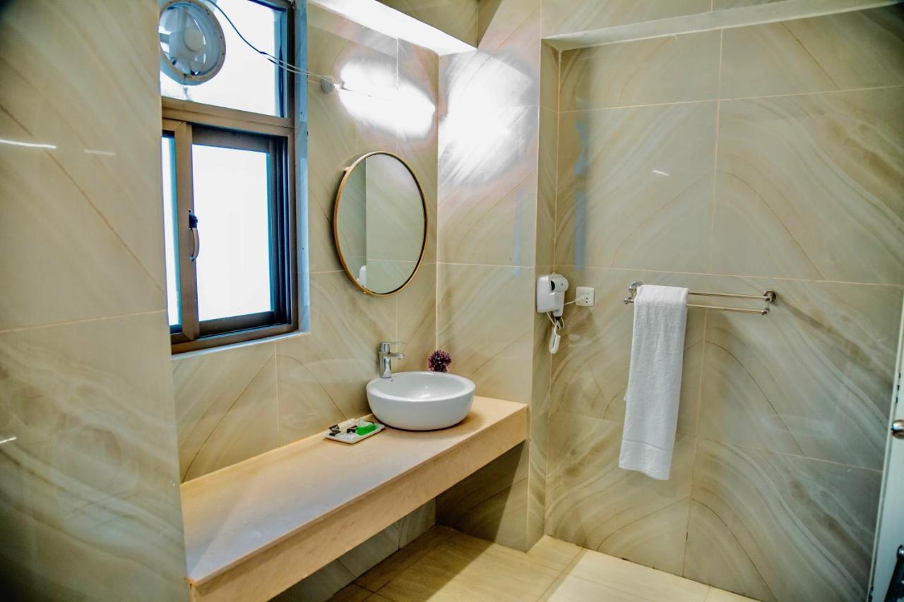 Shelton'S Ambassador Hotel อิสลามาบัด ภายนอก รูปภาพ